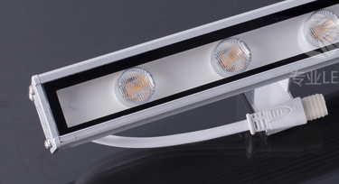 光臣照明打造城市中的“夜巴黎” 絕招在于LED線條燈！