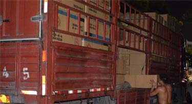 激情六月 三萬(wàn)多米LED數(shù)碼管已順利到達(dá)工地